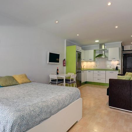 Apartament 071 - Beachside Studio Perfect For A Family Getaway Torremolinos Zewnętrze zdjęcie