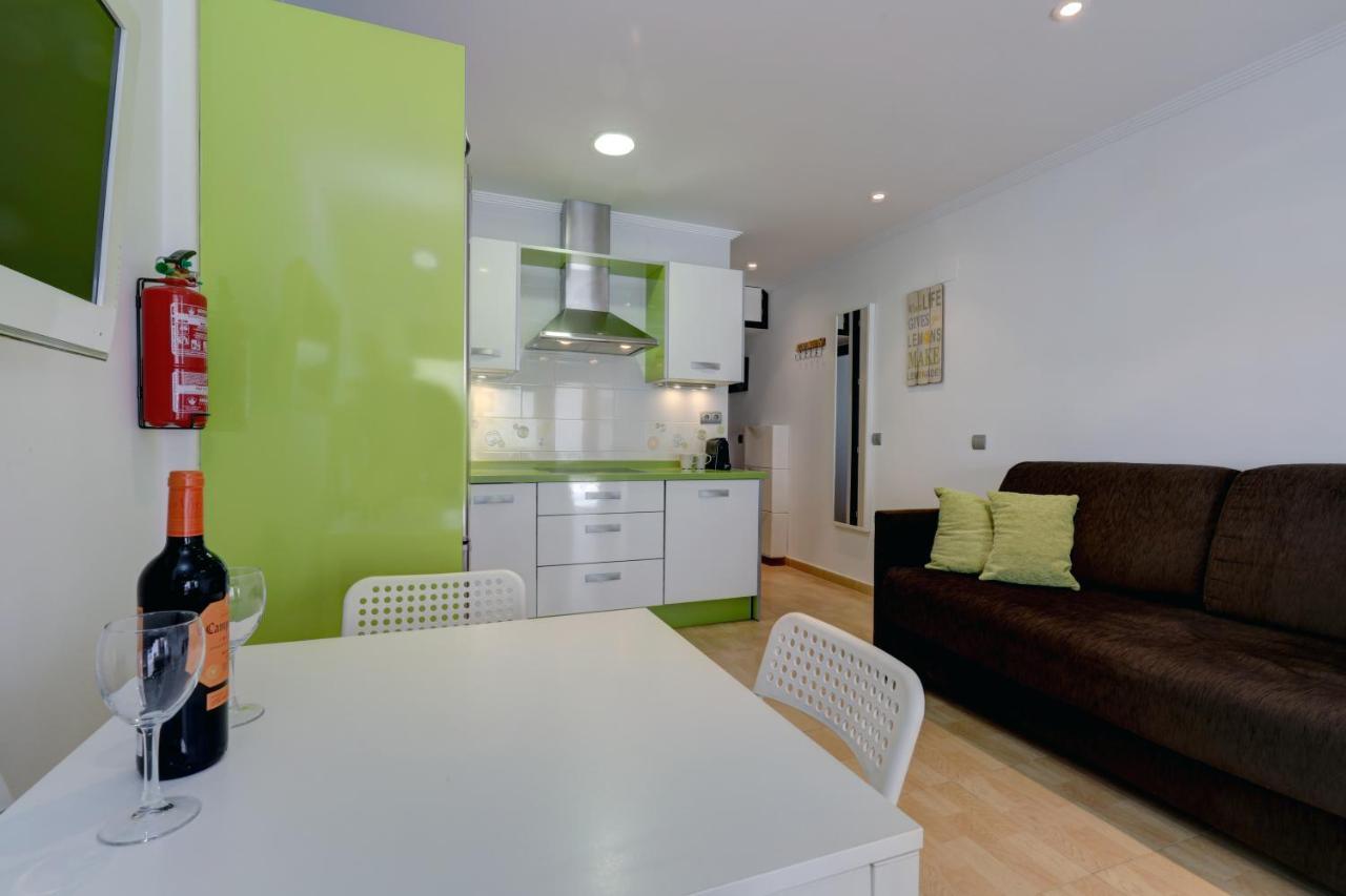 Apartament 071 - Beachside Studio Perfect For A Family Getaway Torremolinos Zewnętrze zdjęcie