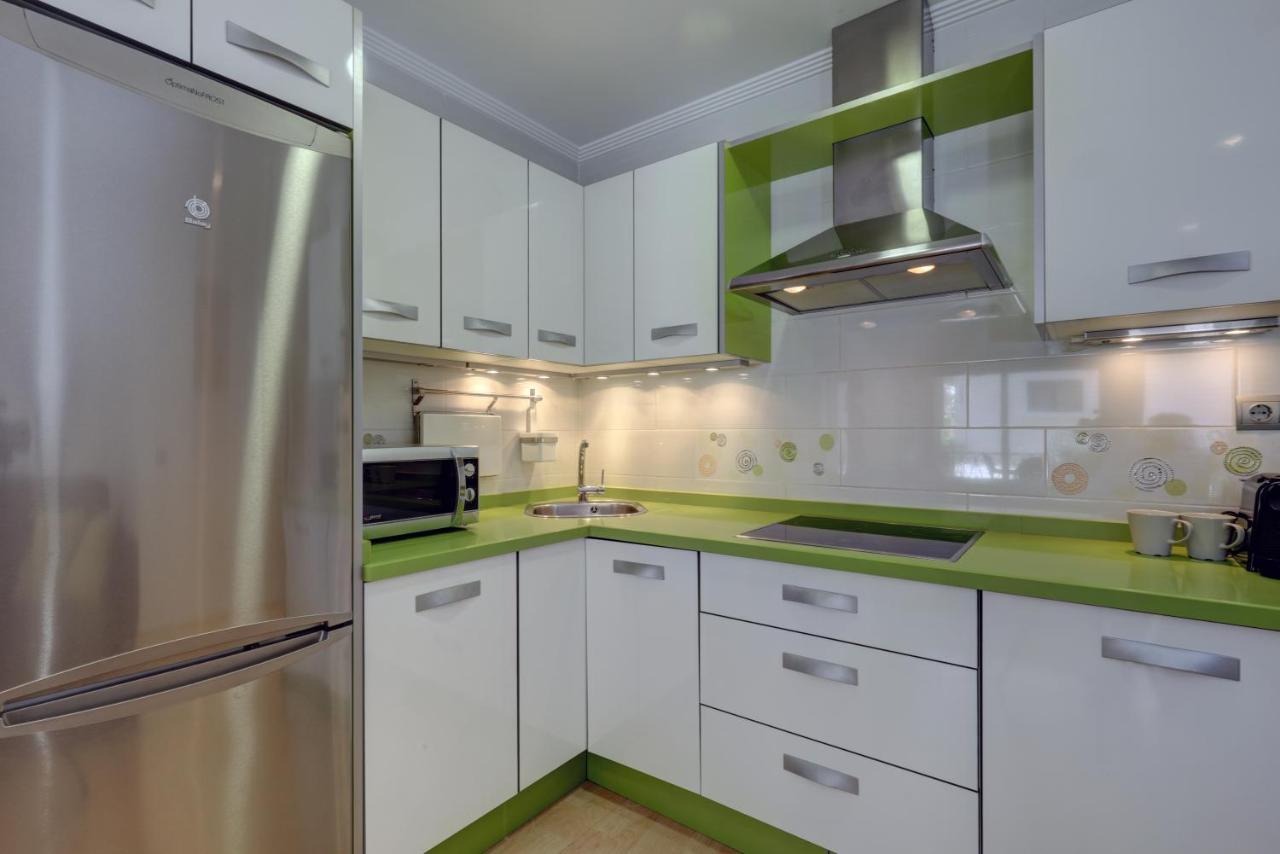 Apartament 071 - Beachside Studio Perfect For A Family Getaway Torremolinos Zewnętrze zdjęcie