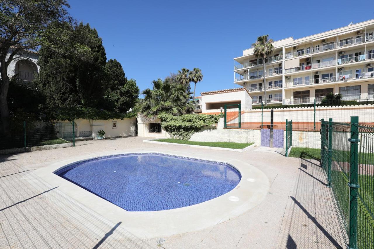 Apartament 071 - Beachside Studio Perfect For A Family Getaway Torremolinos Zewnętrze zdjęcie