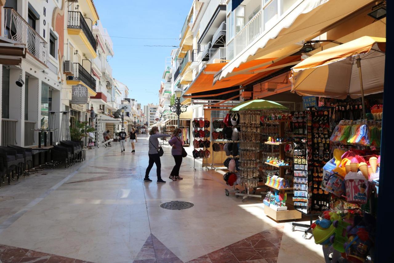 Apartament 071 - Beachside Studio Perfect For A Family Getaway Torremolinos Zewnętrze zdjęcie