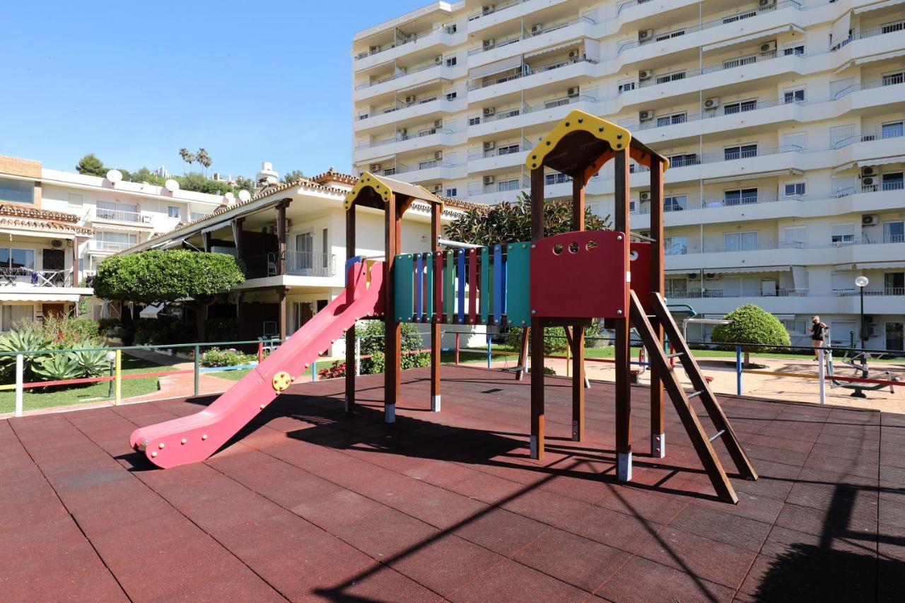 Apartament 071 - Beachside Studio Perfect For A Family Getaway Torremolinos Zewnętrze zdjęcie
