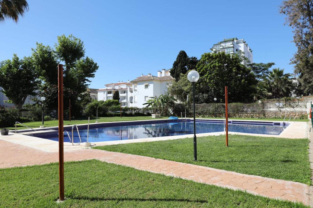 Apartament 071 - Beachside Studio Perfect For A Family Getaway Torremolinos Zewnętrze zdjęcie