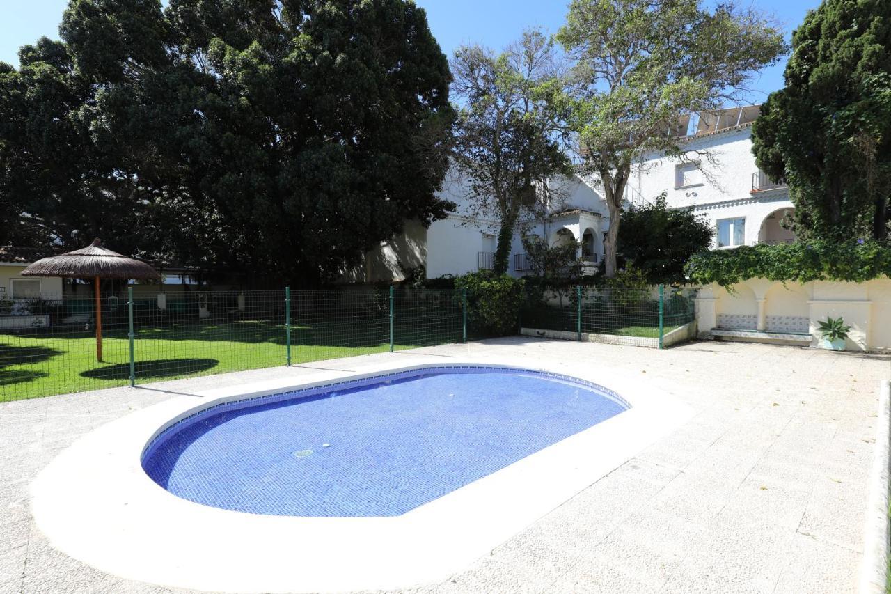 Apartament 071 - Beachside Studio Perfect For A Family Getaway Torremolinos Zewnętrze zdjęcie
