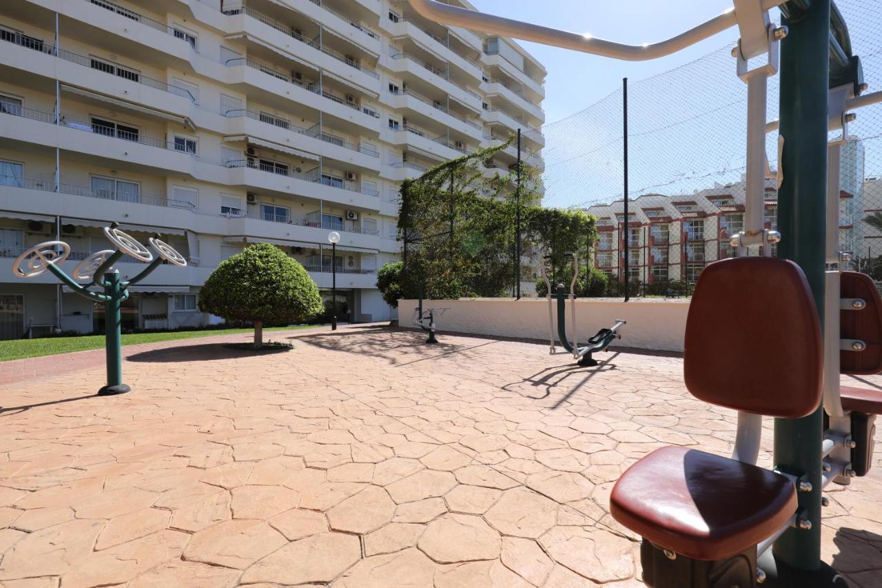 Apartament 071 - Beachside Studio Perfect For A Family Getaway Torremolinos Zewnętrze zdjęcie