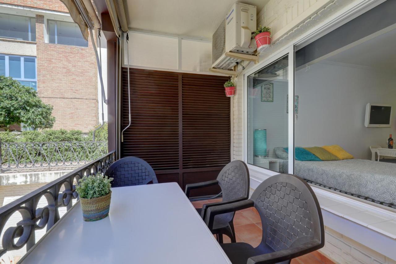 Apartament 071 - Beachside Studio Perfect For A Family Getaway Torremolinos Zewnętrze zdjęcie